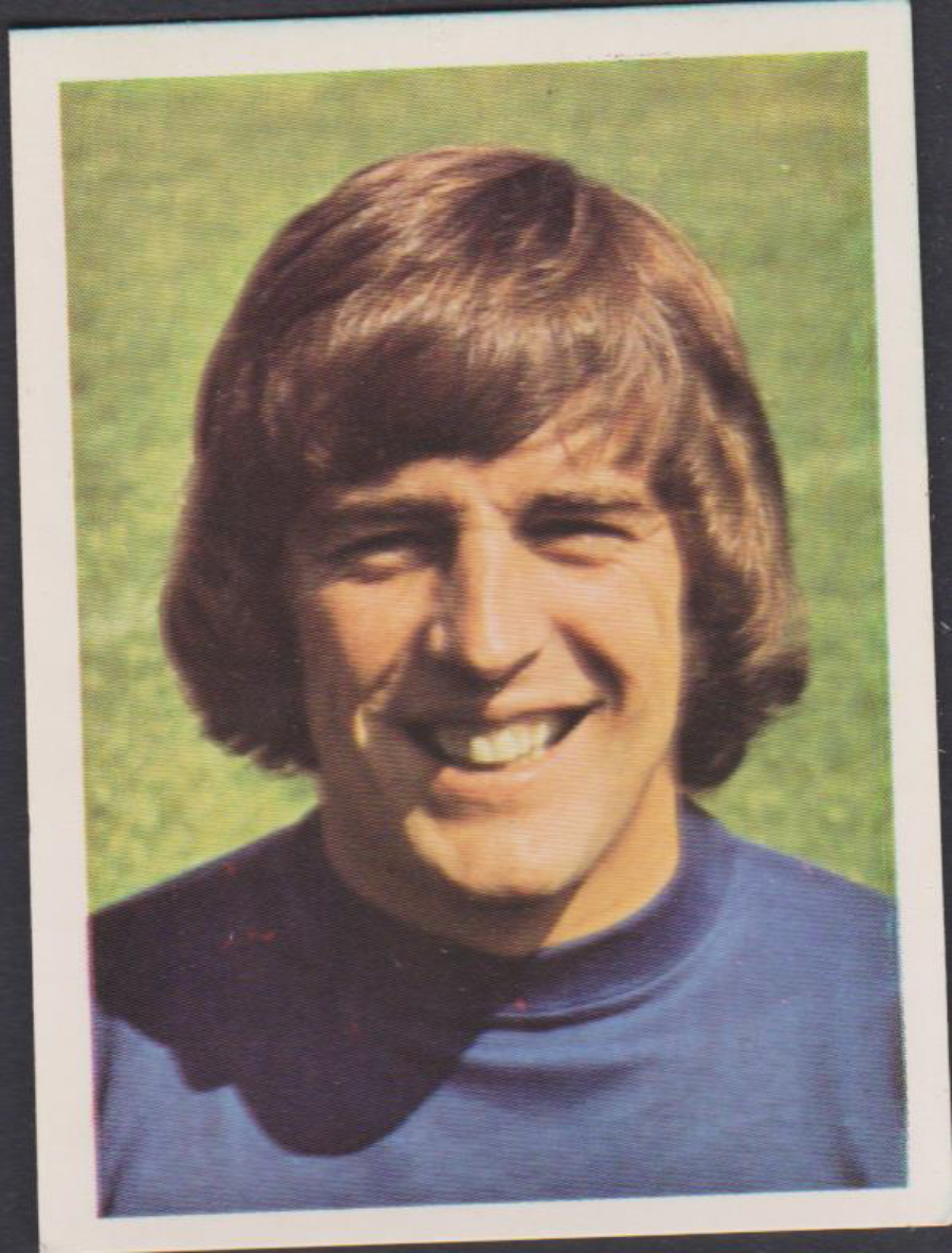 Top Sellers / Panini FOOTBALL'75 Chelsea No 67 Ian Hutchinson