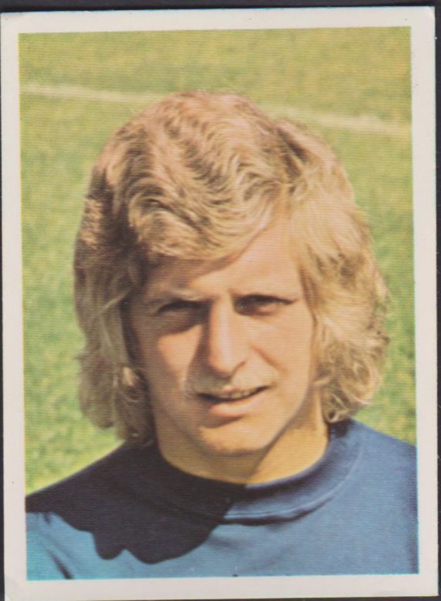 Top Sellers / Panini FOOTBALL'75 Chelsea No 69 Chris Garland