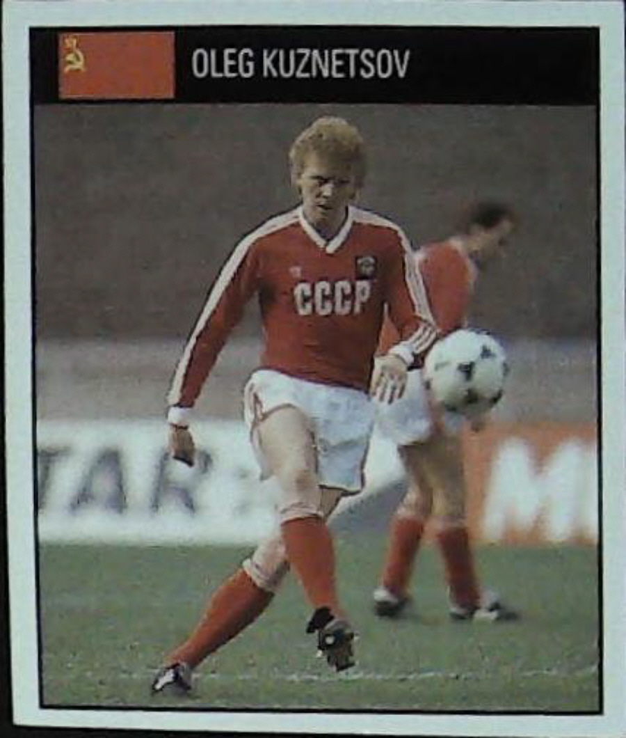 Orbis Italia 90 Football Stickers Blue Back No 215 OLEG KUZNETSOV - Click Image to Close