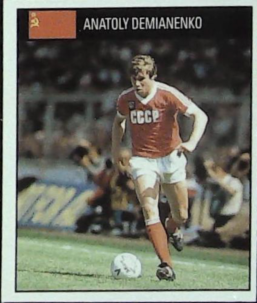 Orbis Italia 90 Football Stickers Blue Back No 225 ANATOLY DEMIANENKO