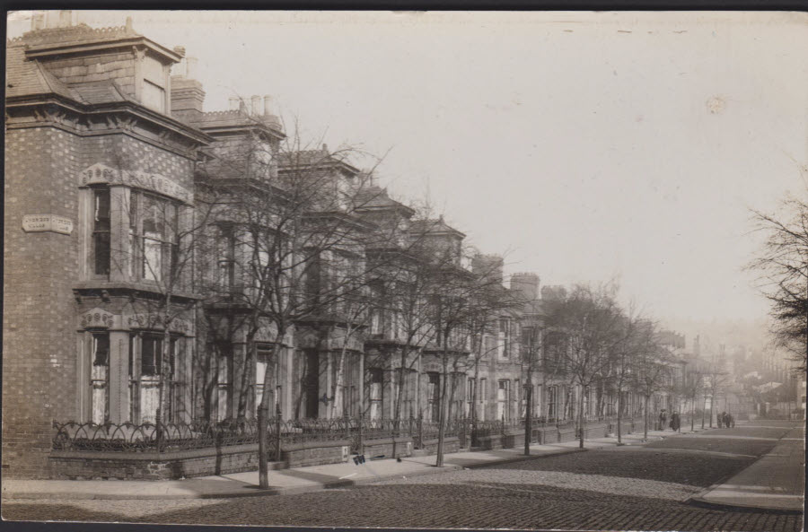 Postcard - Lindridge Villas, Melbourne Street, Leicestershire - 1909 Real Photo