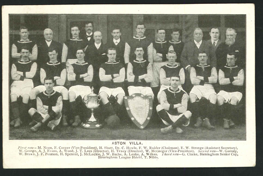 Postcard - Aston Villa Football Club, 1911-12, Birmingham - Click Image to Close