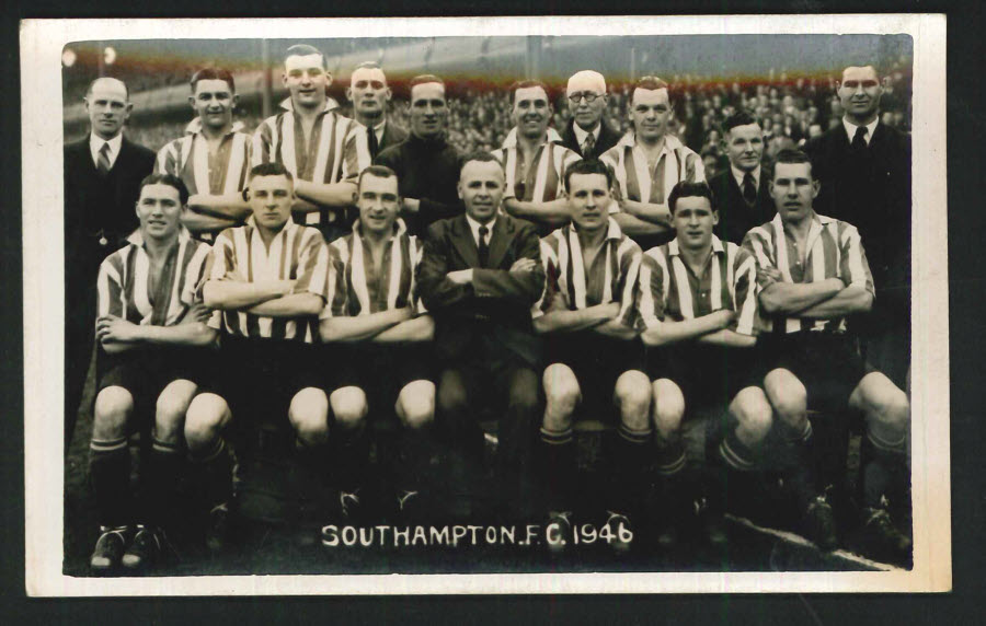 Postcard Real Photo (Plain Back) Southampton Football Club 1946 - Click Image to Close