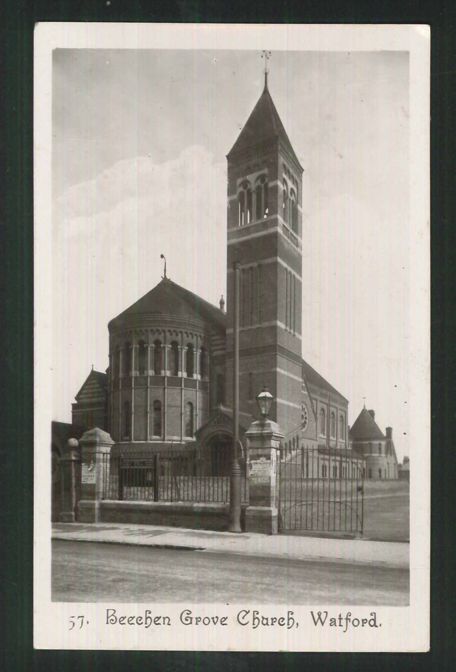Postcard London - Beechen Grove Church, Watford