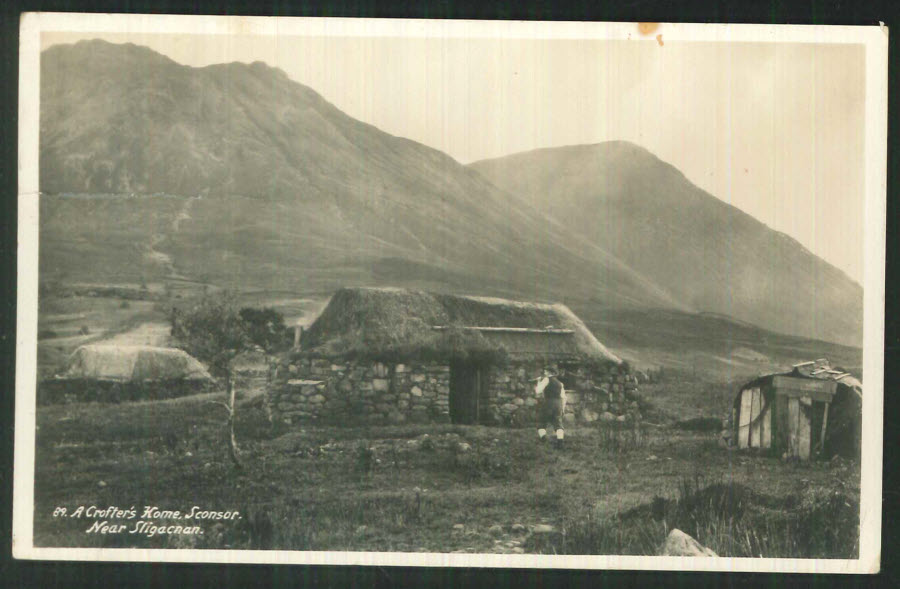 Postcard Scotland - Crofter's Home, Sconsor,near Stigachan 1934