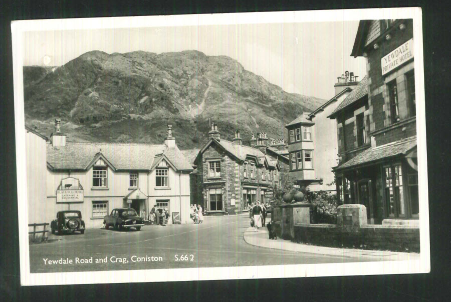 Postcard Lancashire - Yewdale Road and Crag, Coniston, Real Photo