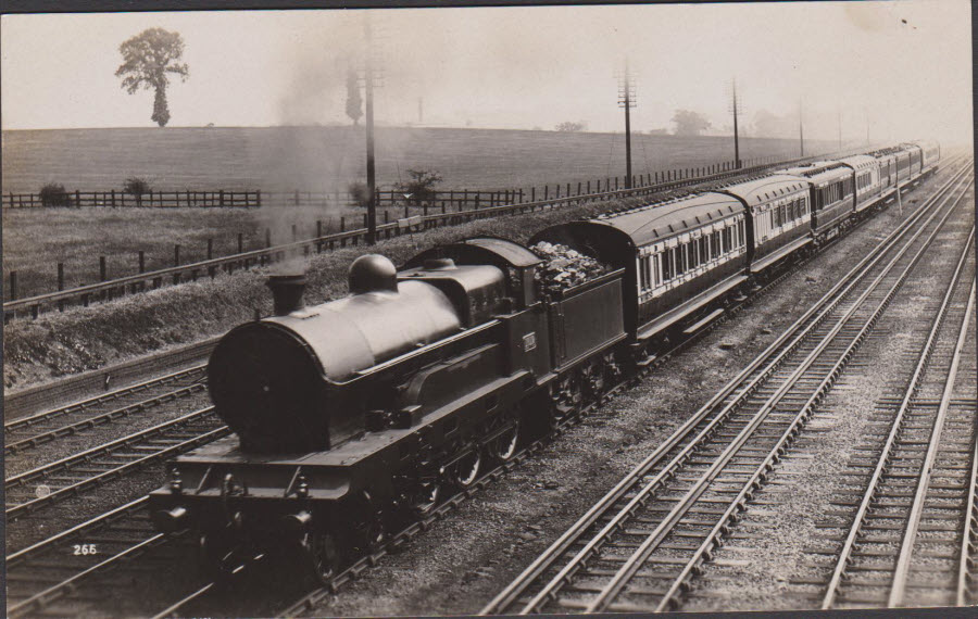 Postcard - Railways - Up Sunny South Express Colombus at Wembley - Click Image to Close