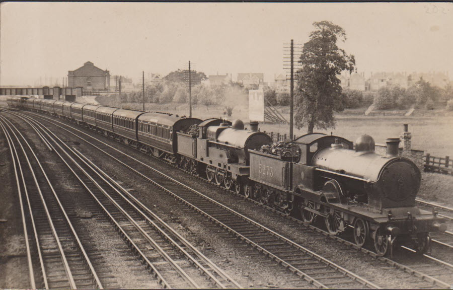 Postcard - Railways - Up Royal Scot at Kenton