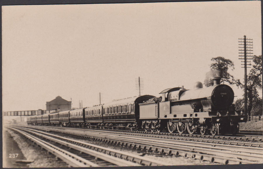 Postcard - Railways - Up Birmingham Luncheon Car Express at Kenton