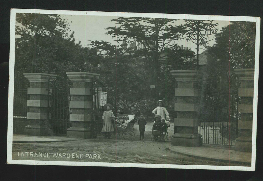 Postcard - Entrance Ward End Park,Birmingham - Real Photo 1908 - Click Image to Close