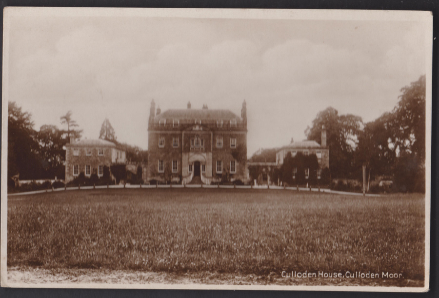 Postcard - Scotland- Culloden House, Culloden Moor