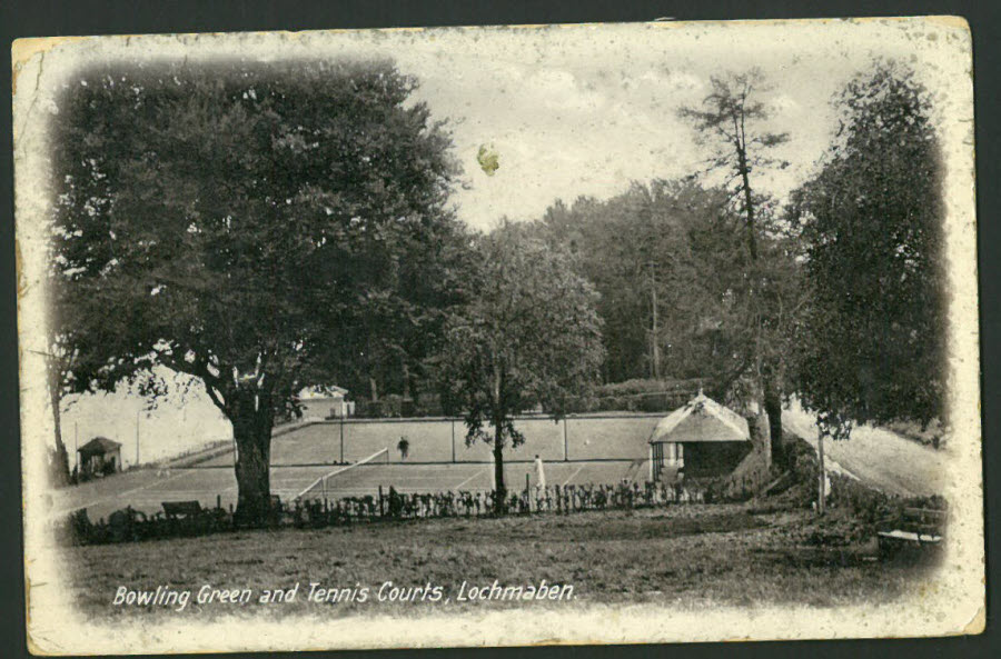 Postcard Scotland - Bowling Green & Tennis Courts, Lochmaben 1928 - Click Image to Close