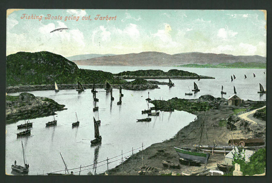 Postcard Scotland - Fishing Boats going out, Tarbert, Loch Fyne 1909 - Click Image to Close