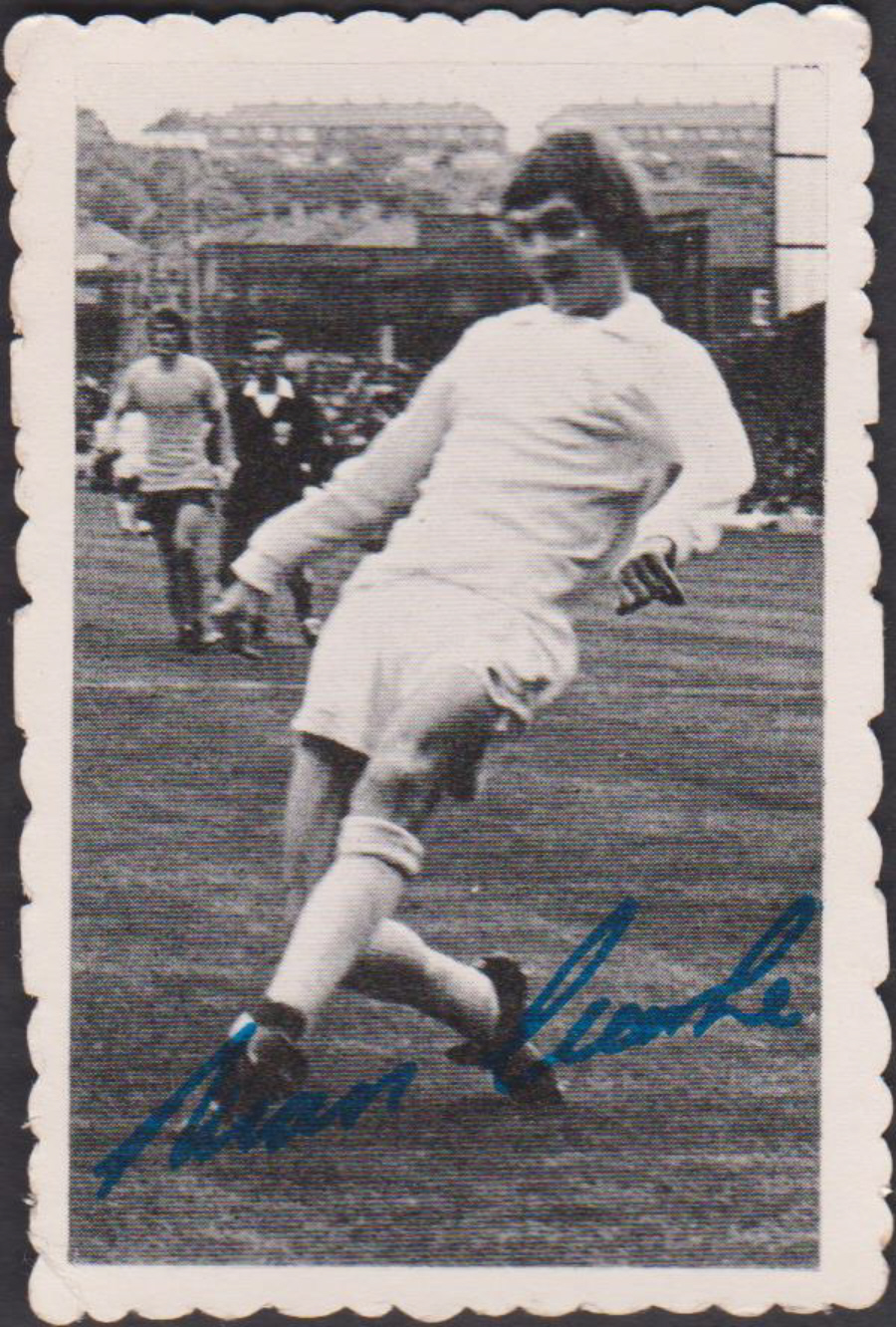 A & B C Footballers 1973 MF from set of 32 No Allan Clarke