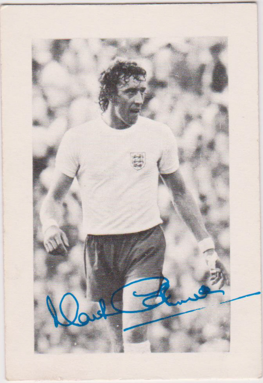 A & B C Footballers 1973 MF from set of 32 Straight Edge No 21 Martin Chivers