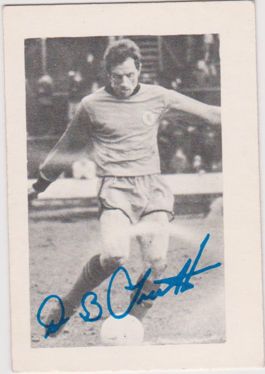 A & B C Footballers 1973 MF from set of 32 Straight Edge No 31 Doug Smith