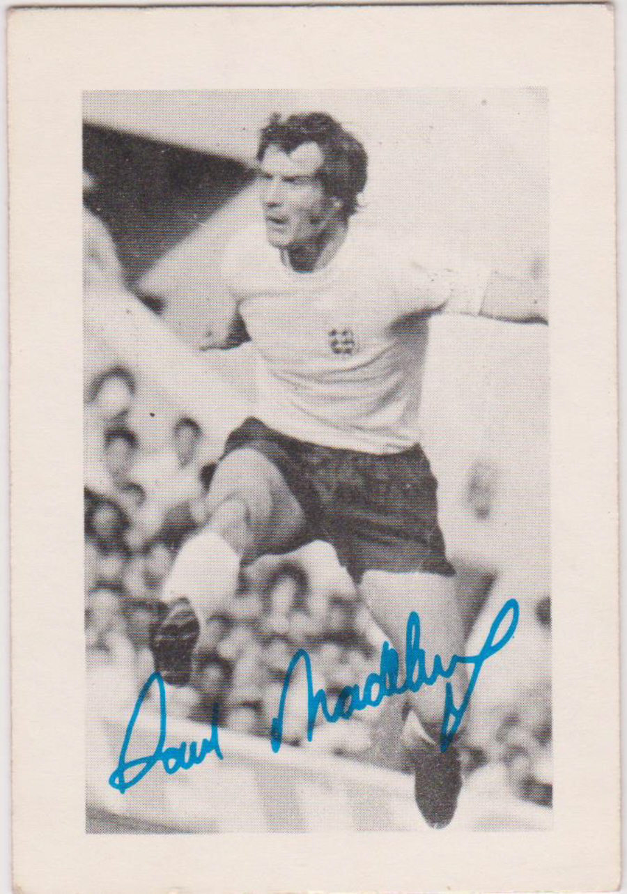 A & B C Footballers 1973 MF from set of 32 Straight Edge No 1 Paul Madeley