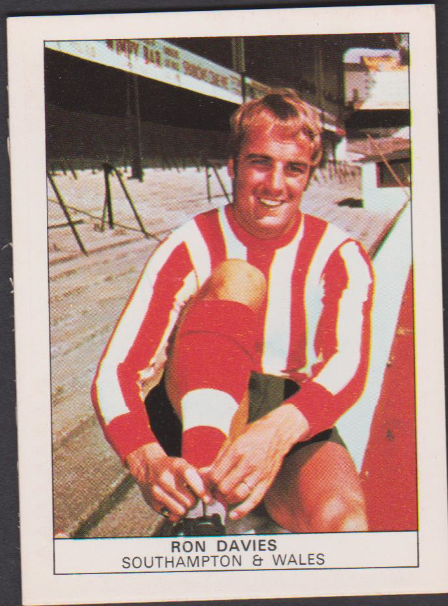 Nabisco Footballers 1970 L from set of 24 No 19 Ron Davies
