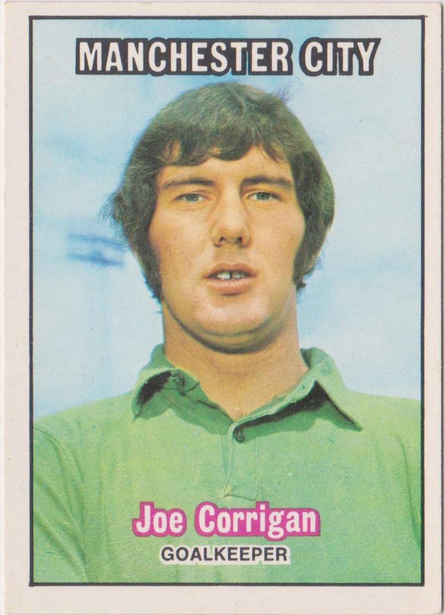 A & B C Footballers 1970 2nd Series ( 86-170 ) Orange Back No 100 Joe Corrigan Manchester City