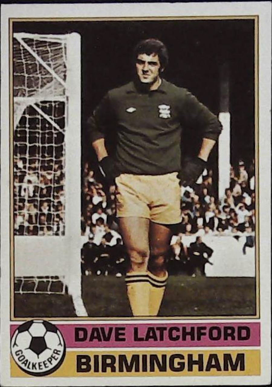 Topps UK Footballers Red Back 1977 Birmingham City No 261 Dave Latchford