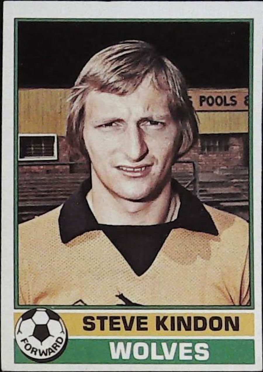 Topps UK Footballers Red Back 1977 Wolverhampton No 142 Steve Kindon