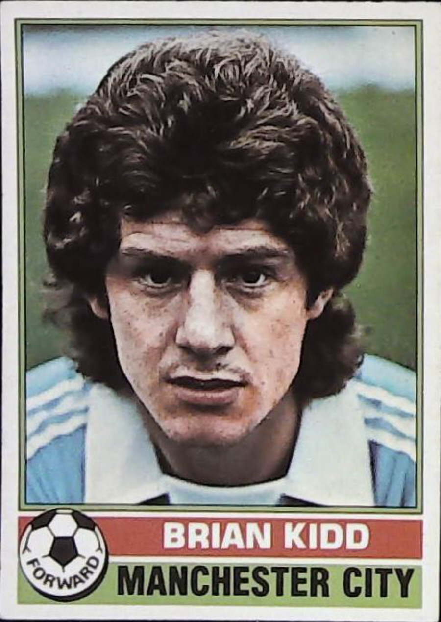 Topps UK Footballers Red Back 1977 MANCHESTER CITY No 5 BRIAN KIDD